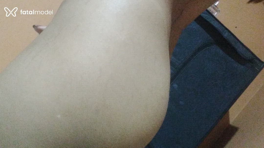 Acompanhante mulher com cabelo castanho de olhos castanhos - Oliver