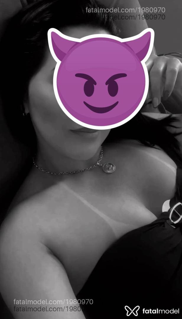 Acompanhante mulher morena (o) de olhos castanhos em Goiânia - Aline