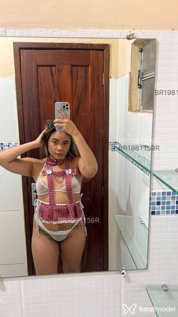 Acompanhante mulher loira (o) de olhos castanhos em Itaituba - Agata