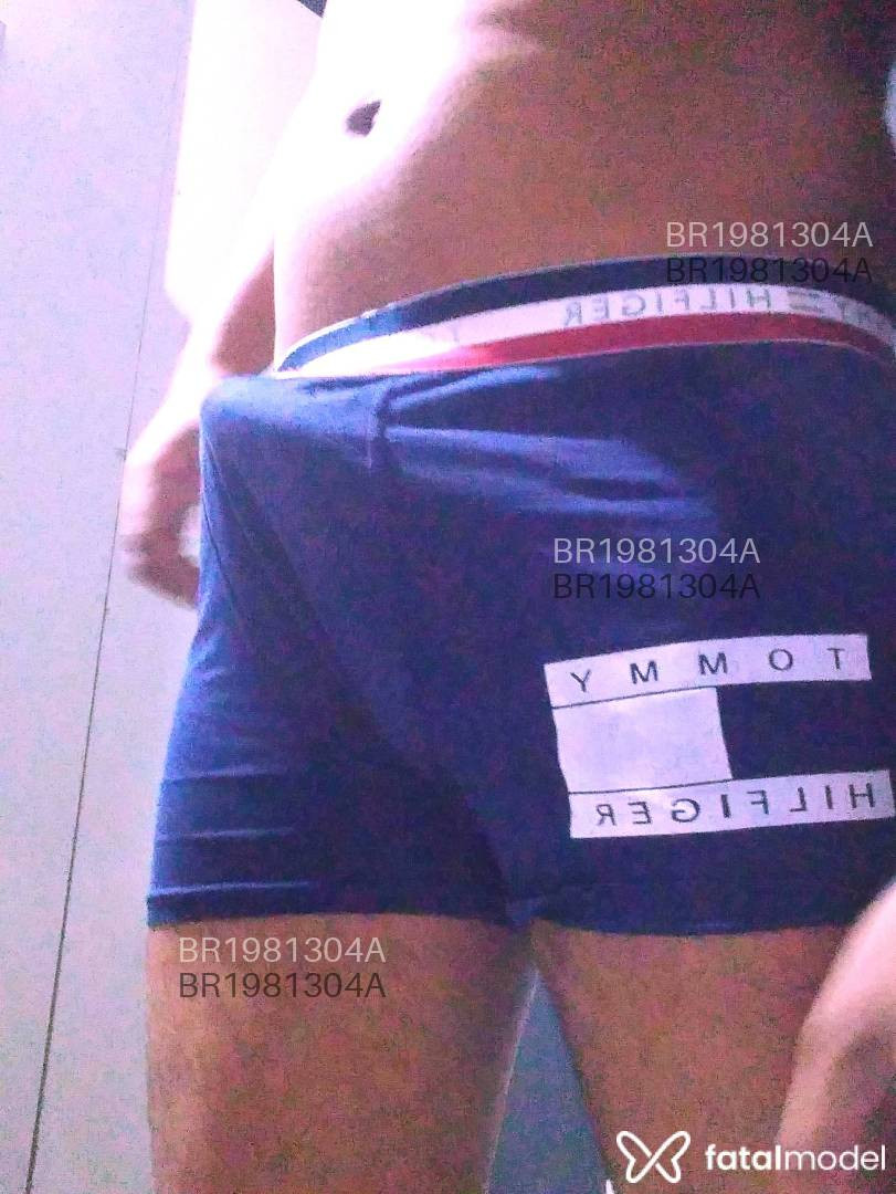 Acompanhante homem morena (o) de olhos castanhos - Veltin Acompanhante homem morena (o) de olhos castanhos - Veltin
