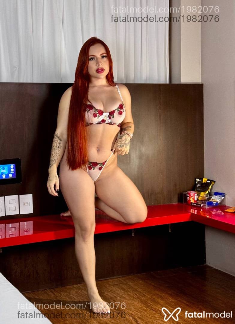 Acompanhante mulher ruiva (o) de olhos verdes em Petrolina - Hanna Gomes