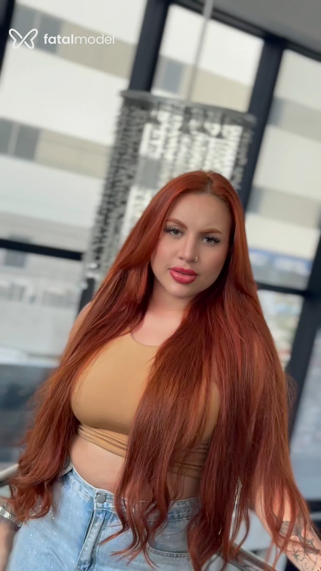 Acompanhante mulher ruiva (o) de olhos verdes em Maceió Acompanhante mulher ruiva (o) de olhos verdes em Maceió - Hanna Gomes