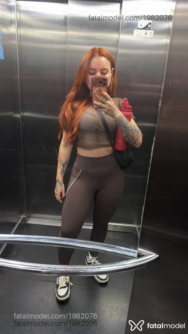 Acompanhante mulher ruiva (o) de olhos verdes - Hanna Gomes