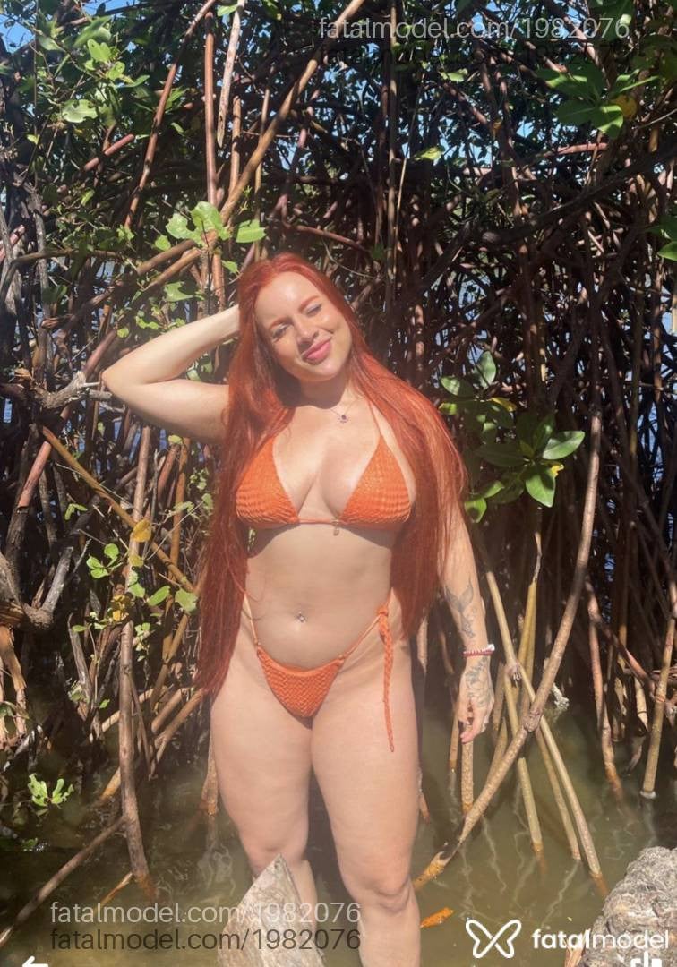 Acompanhante mulher ruiva (o) de olhos verdes em Petrolina - Hanna Gomes