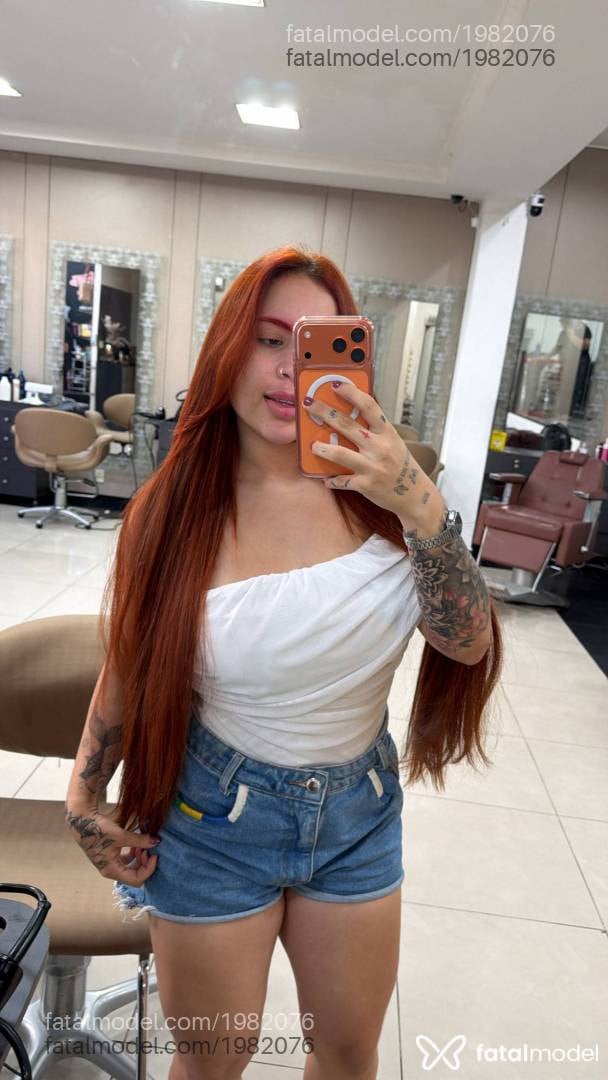 Acompanhante mulher ruiva (o) de olhos verdes - Hanna Gomes
