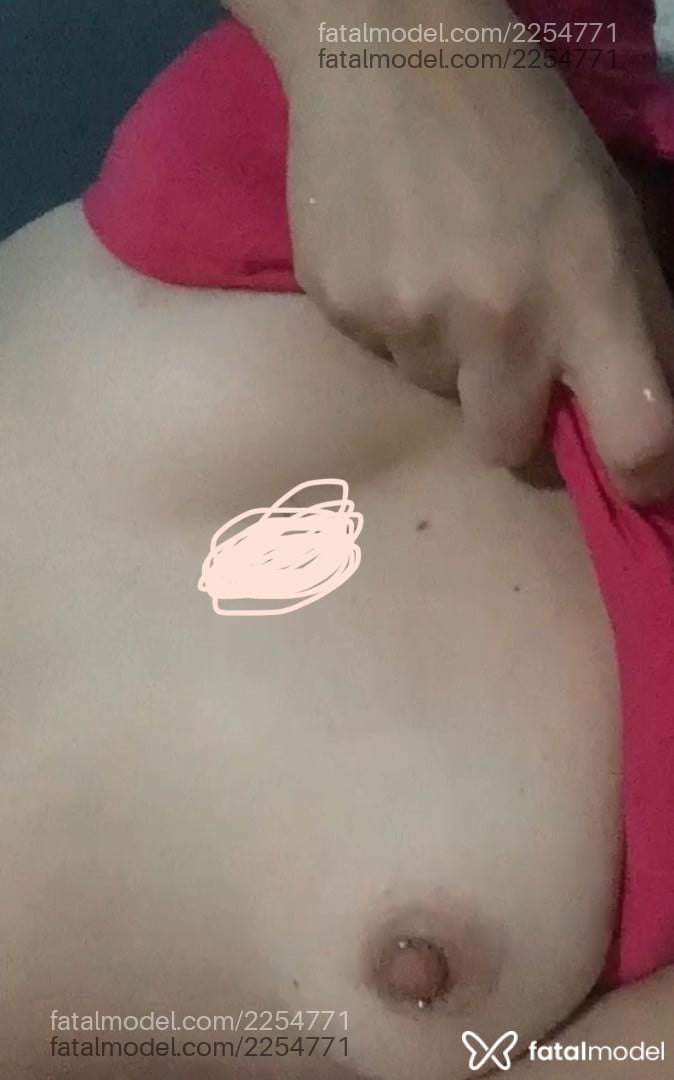 Acompanhante mulher morena (o) de olhos pretos em Cascavel - Aghata Moura