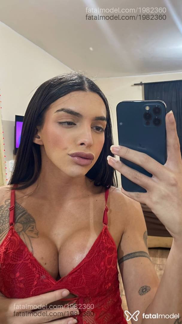 Acompanhante mulher trans morena (o) de olhos mel em Petrópolis - Stella