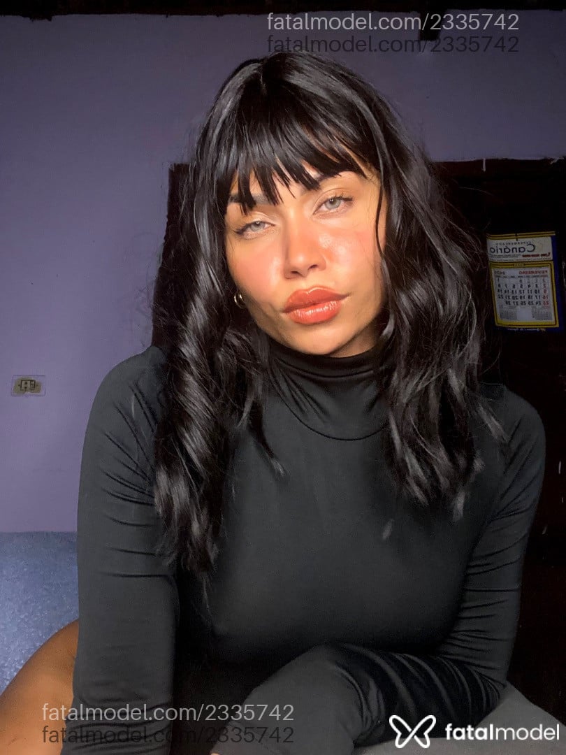 Acompanhante mulher morena (o) de olhos mel em Cuiabá - Vitória