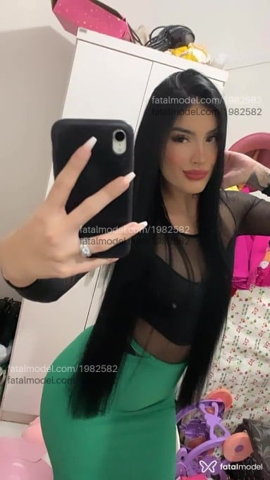 Acompanhante mulher morena (o) de olhos mel em Apucarana Acompanhante mulher morena (o) de olhos mel em Apucarana - GiPimenta