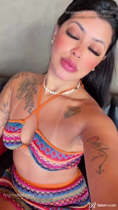 Acompanhante mulher morena (o) de olhos castanhos em Londrina - Karen