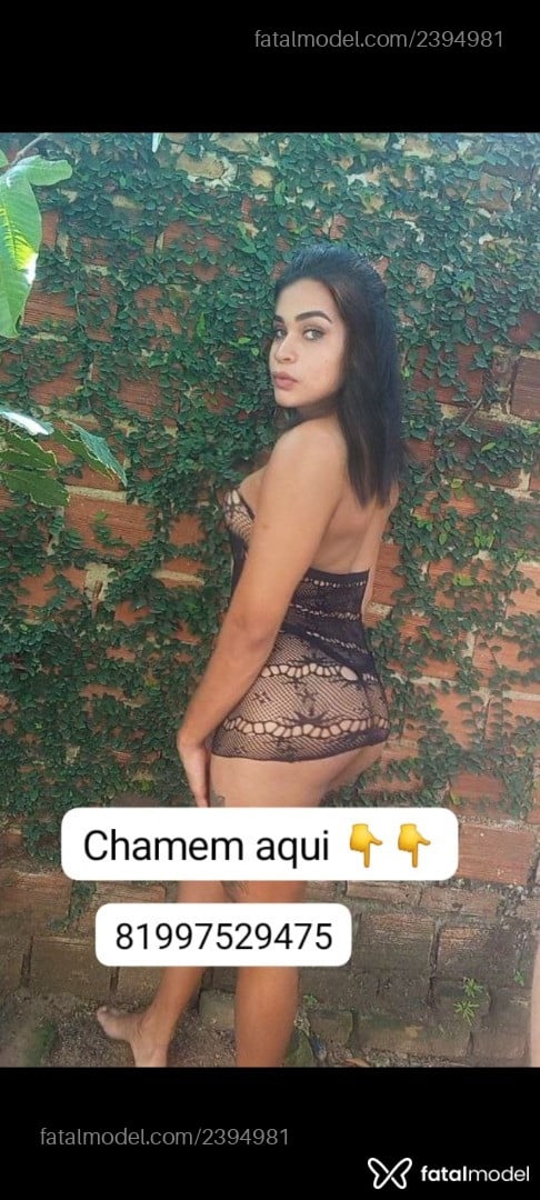Acompanhante mulher trans com cabelo castanho de olhos verdes - Ysabella Sainara Acompanhante mulher trans com cabelo castanho de olhos verdes - Ysabella Sainara