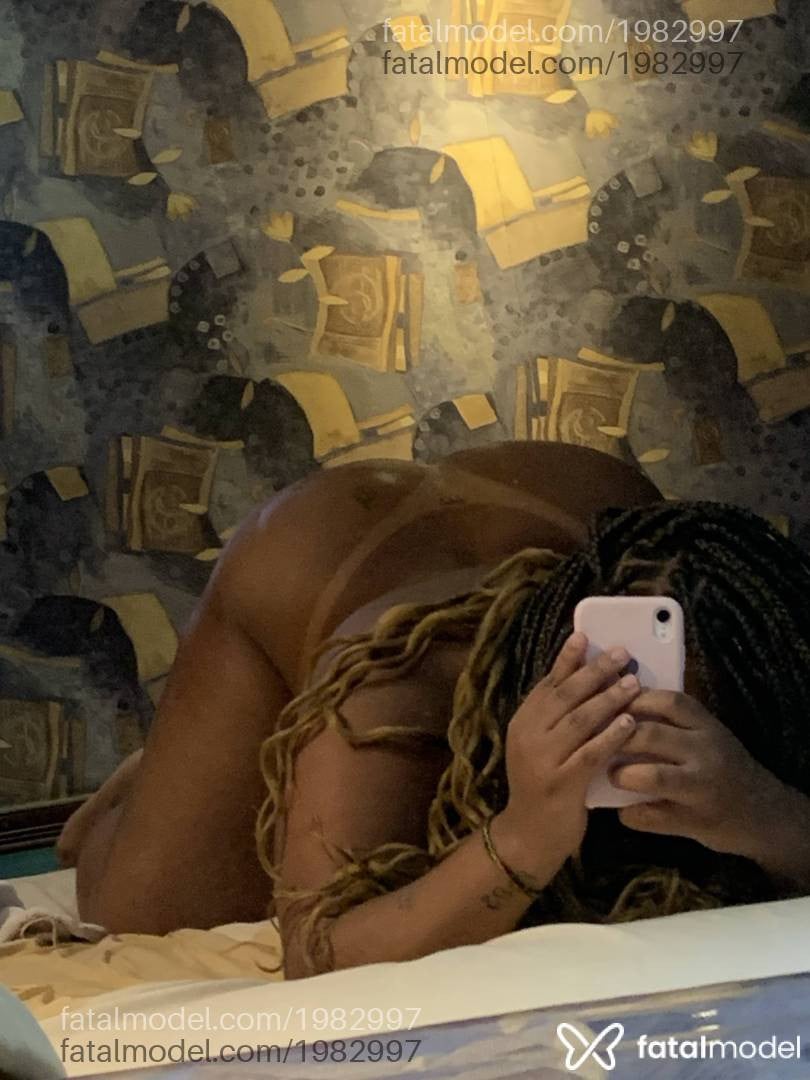 Acompanhante mulher com cabelo colorido de olhos pretos em Rio de Janeiro - Bruna Rodrigues
