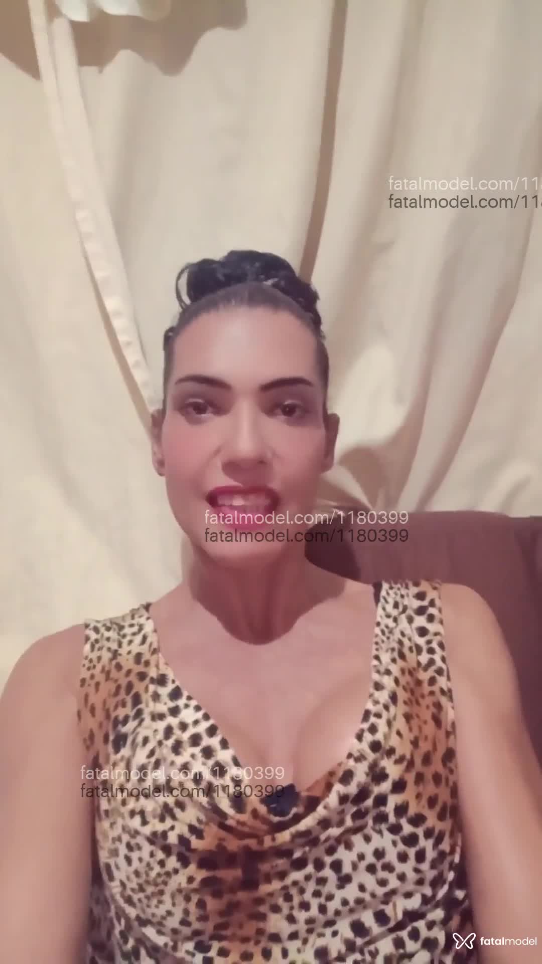 Acompanhante mulher trans com cabelo castanho de olhos castanhos em Frutal Acompanhante mulher trans com cabelo castanho de olhos castanhos em Frutal - Valkiria glecy