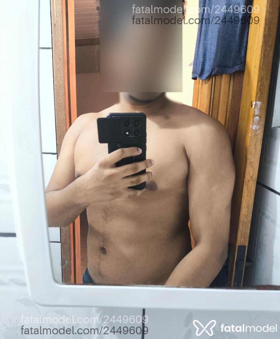 Acompanhante homem com cabelo castanho de olhos castanhos - Marcos Acompanhante homem com cabelo castanho de olhos castanhos - Marcos