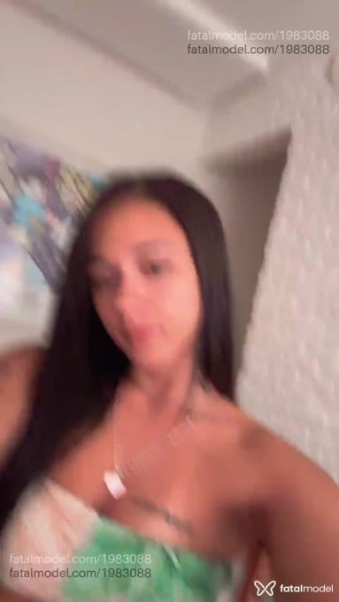 Acompanhante mulher morena (o) de olhos castanhos - Pérola Acompanhante mulher morena (o) de olhos castanhos - Pérola