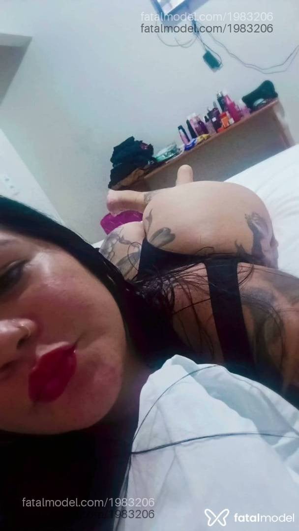 Acompanhante mulher morena (o) de olhos castanhos - Izabella Falconi
