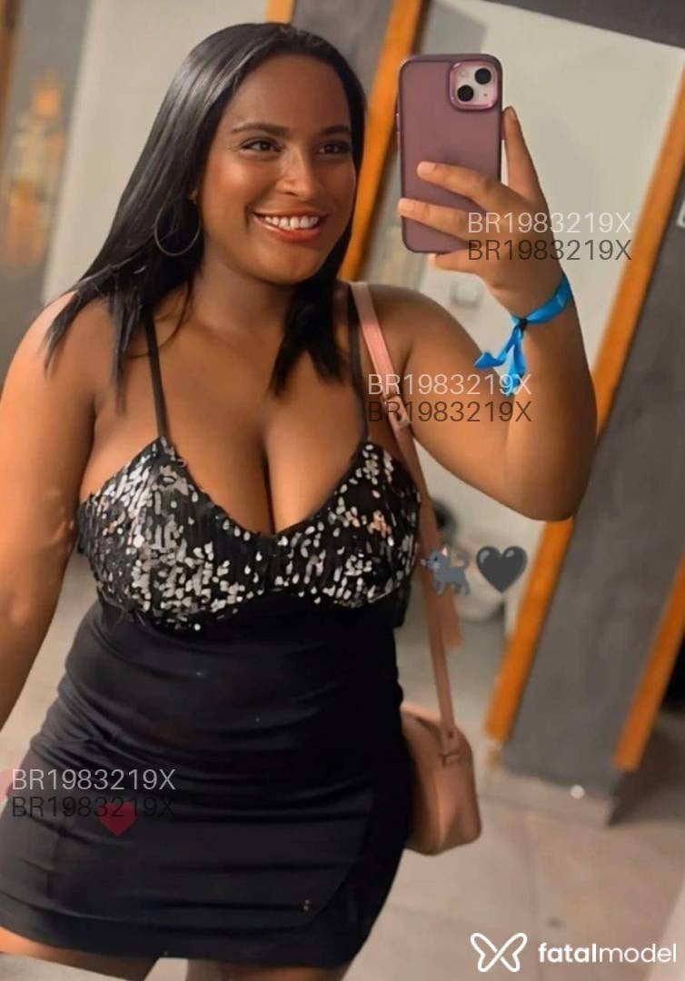 Acompanhante mulher morena (o) de olhos pretos em Itanhaém Acompanhante mulher morena (o) de olhos pretos em Itanhaém - Marina