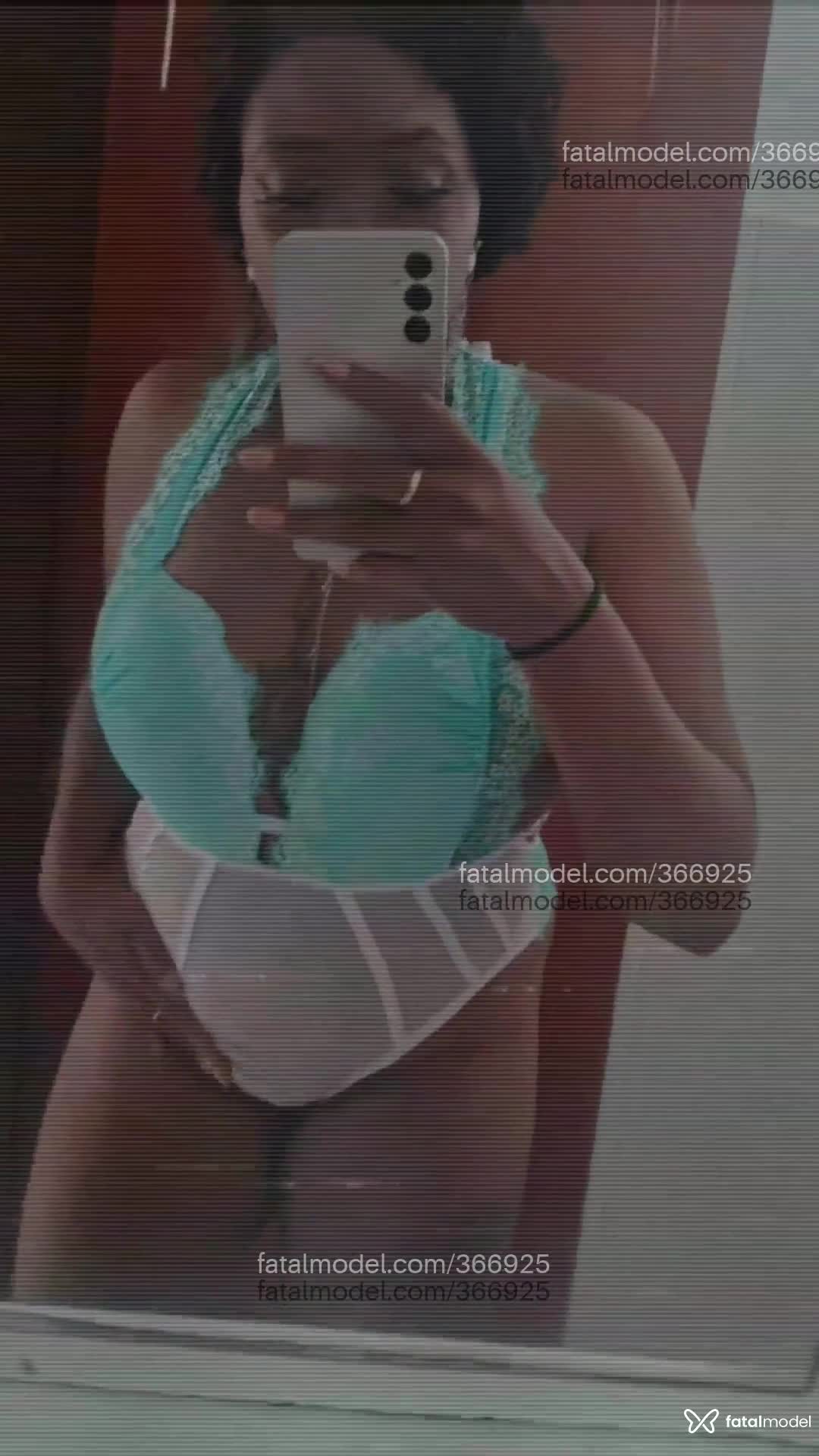 Acompanhante mulher com cabelo castanho de olhos castanhos - Pérola Negra