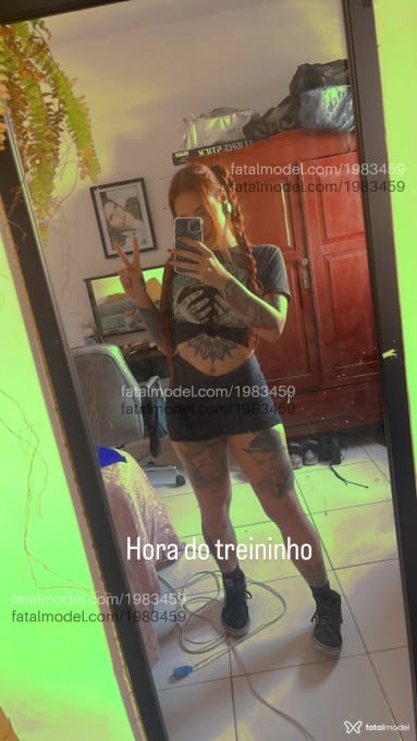 Acompanhante mulher ruiva (o) de olhos castanhos em Virtual Acompanhante mulher ruiva (o) de olhos castanhos em Virtual - Xeque Mate
