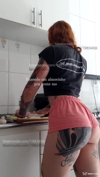 Acompanhante mulher ruiva (o) de olhos castanhos em Virtual Acompanhante mulher ruiva (o) de olhos castanhos em Virtual - Xeque Mate