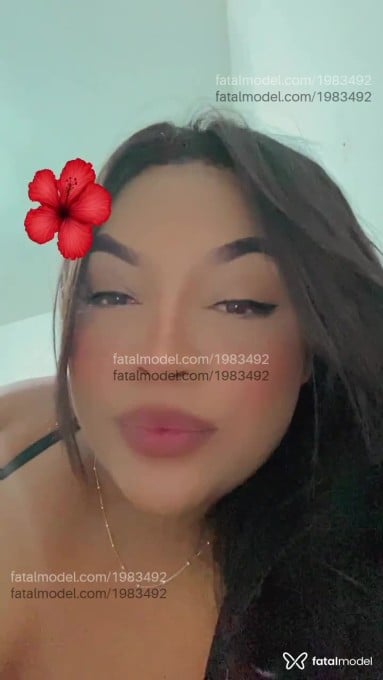 Acompanhante mulher morena (o) de olhos castanhos em Angra dos Reis - Lua