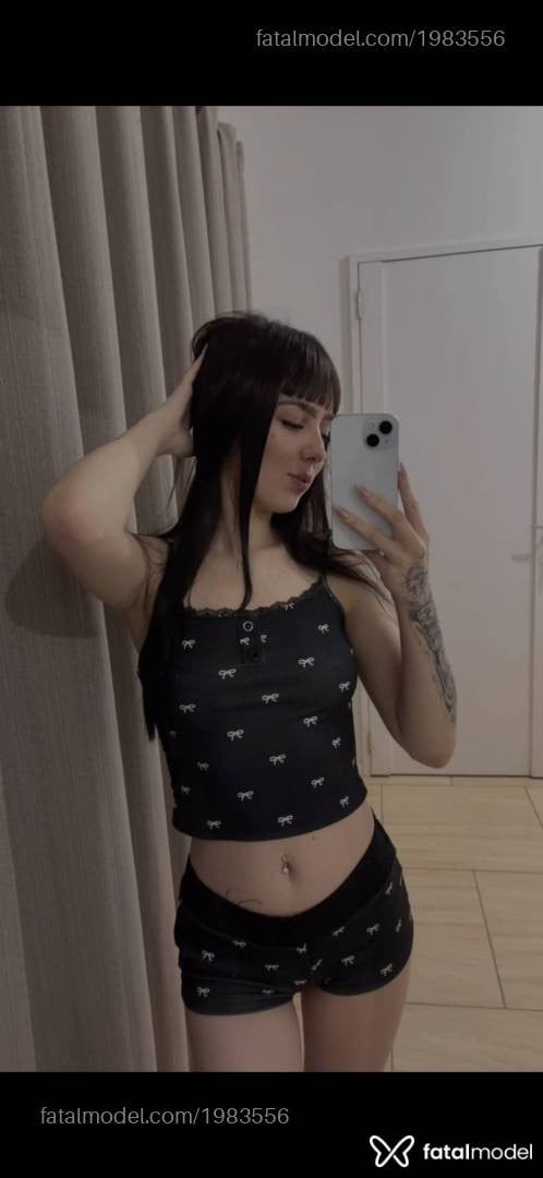 Acompanhante mulher morena (o) de olhos castanhos - Julia
