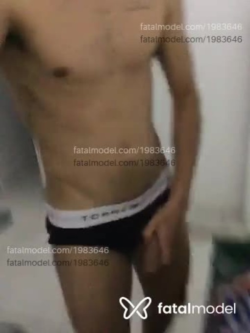 Acompanhante homem com cabelo castanho de olhos castanhos em Virtual - Gui Ferraz