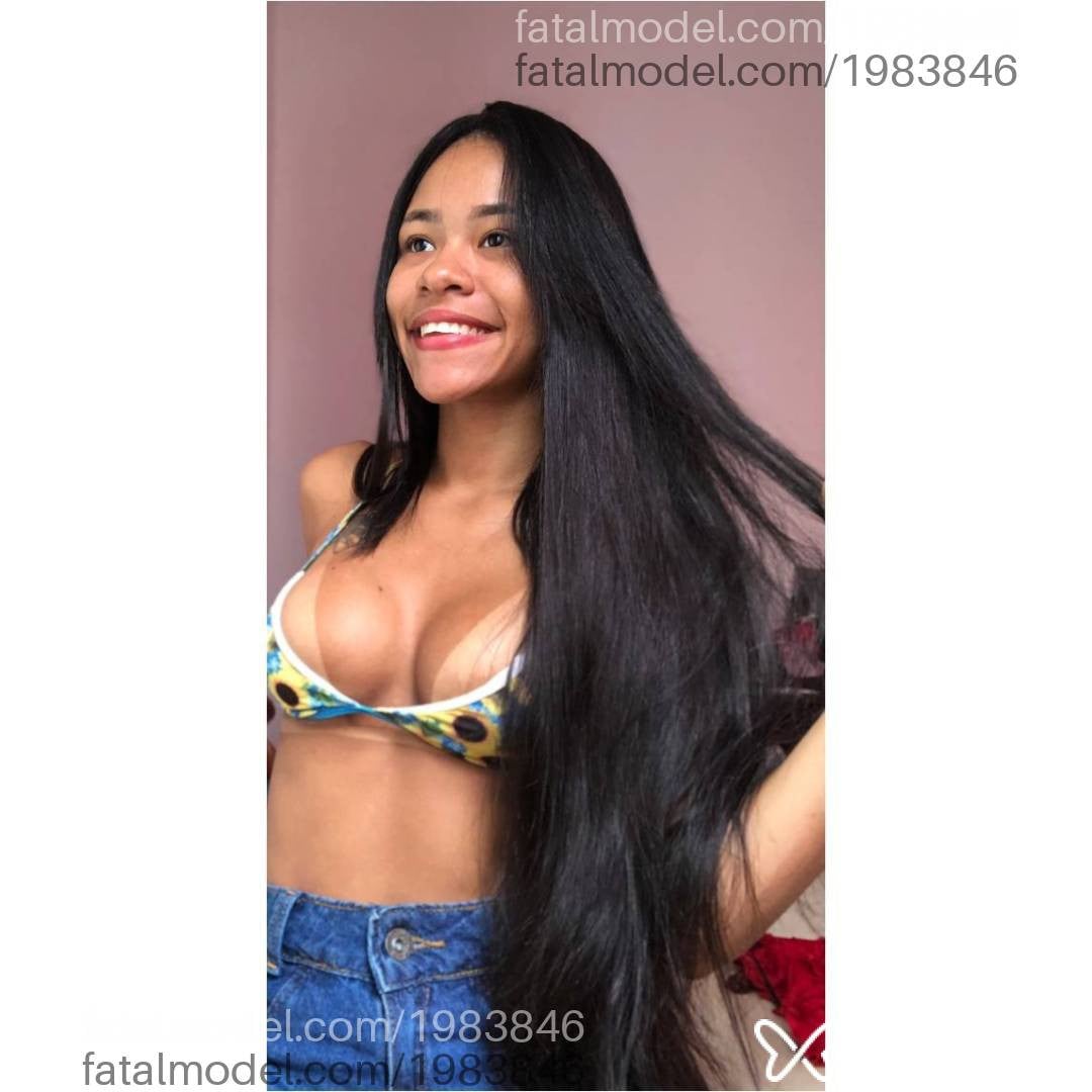 Acompanhante mulher morena (o) de olhos pretos em Virtual - Aurora
