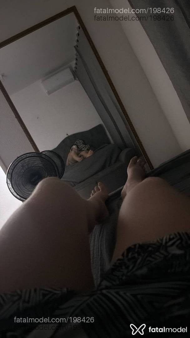 Acompanhante mulher trans com cabelo castanho de olhos castanhos - Sabrina Ketlen
