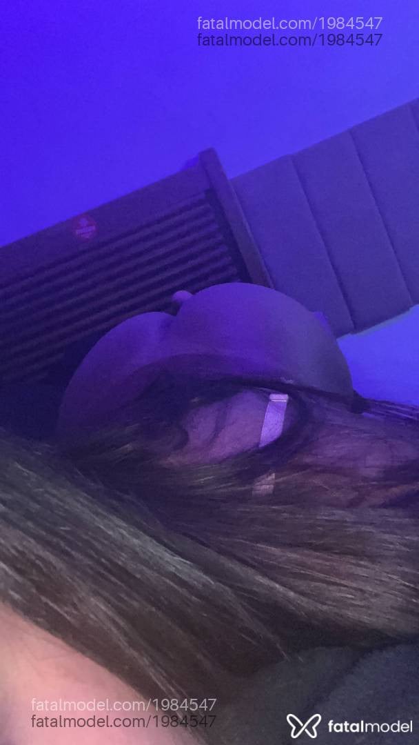 Acompanhante mulher trans morena (o) de olhos castanhos - Amanda Calie
