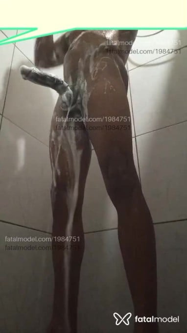 Acompanhante homem com cabelo castanho de olhos pretos em Salvador - Dotadocm