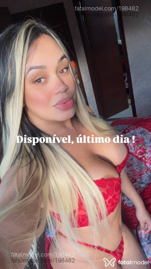Acompanhante mulher trans com cabelo castanho de olhos castanhos em Cascavel - Nanah