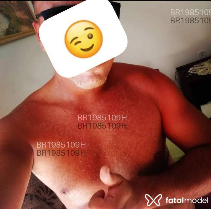 Acompanhante homem com cabelo castanho de olhos castanhos em Virtual Acompanhante homem com cabelo castanho de olhos castanhos em Virtual - Natálino