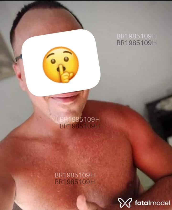 Acompanhante homem com cabelo castanho de olhos castanhos em Virtual Acompanhante homem com cabelo castanho de olhos castanhos em Virtual - Natálino