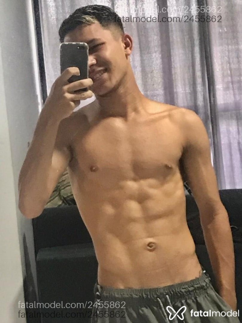 Acompanhante homem com cabelo castanho de olhos castanhos em São Paulo - Vinni