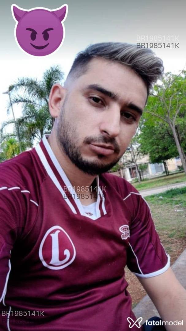 Acompanhante homem com cabelo castanho de olhos castanhos em São Paulo - Romário