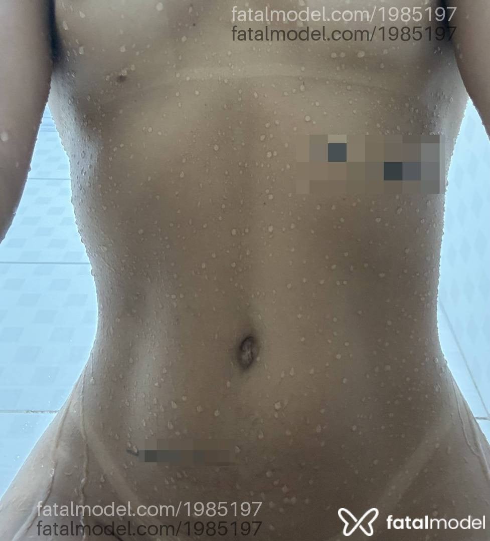 Acompanhante mulher com cabelo castanho de olhos castanhos - Luna
