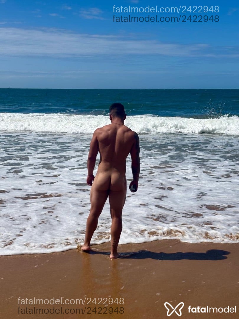 Acompanhante homem morena (o) de olhos castanhos em Balneário Camboriú - Gabriel