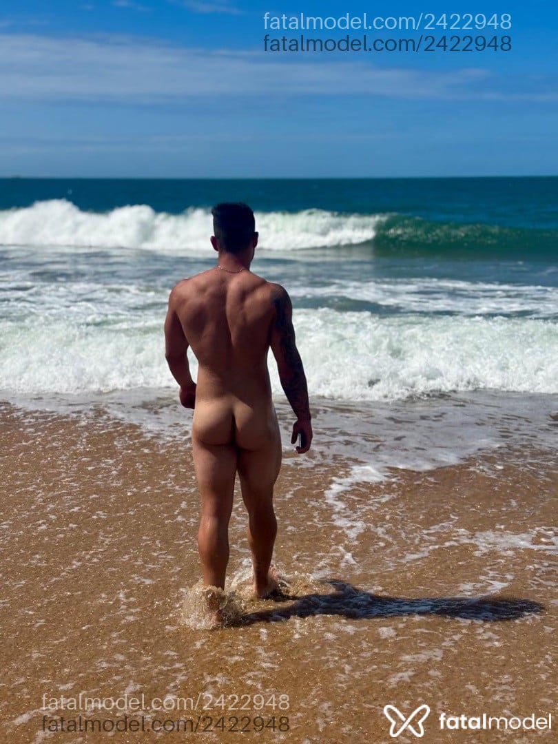 Acompanhante homem morena (o) de olhos castanhos em Balneário Camboriú - Gabriel