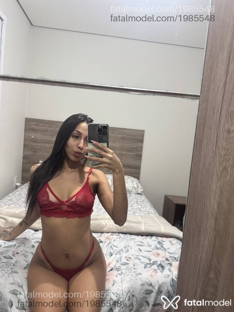 Acompanhante mulher com cabelo castanho de olhos castanhos em Caxias do Sul - Maria Eduarda