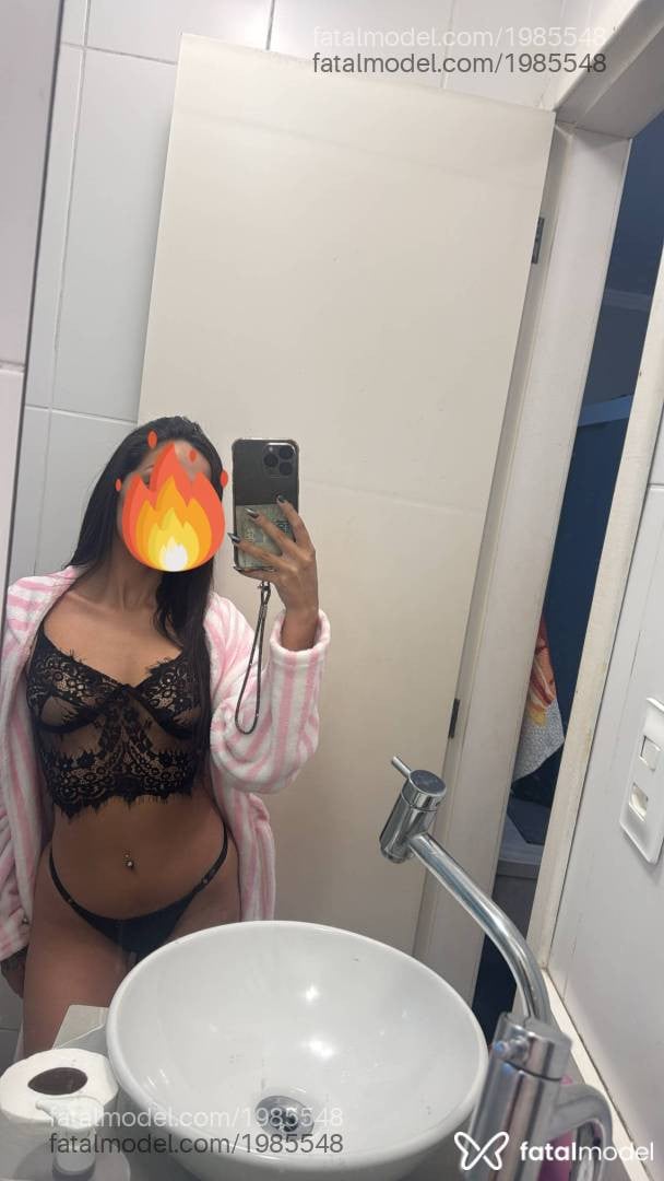 Acompanhante mulher com cabelo castanho de olhos castanhos - Maria Eduarda