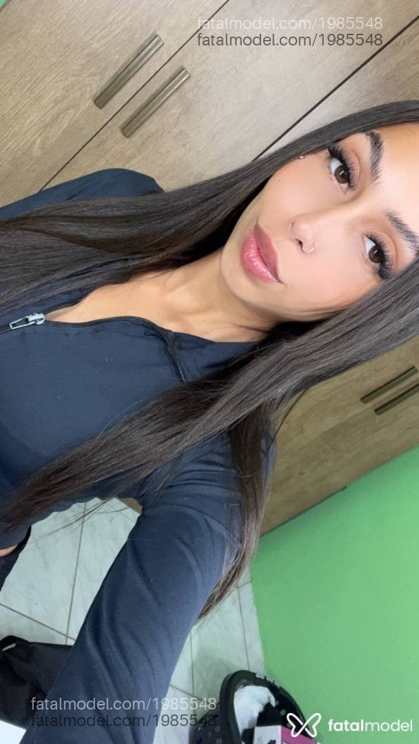 Acompanhante mulher com cabelo castanho de olhos castanhos em Blumenau - Maria Eduarda