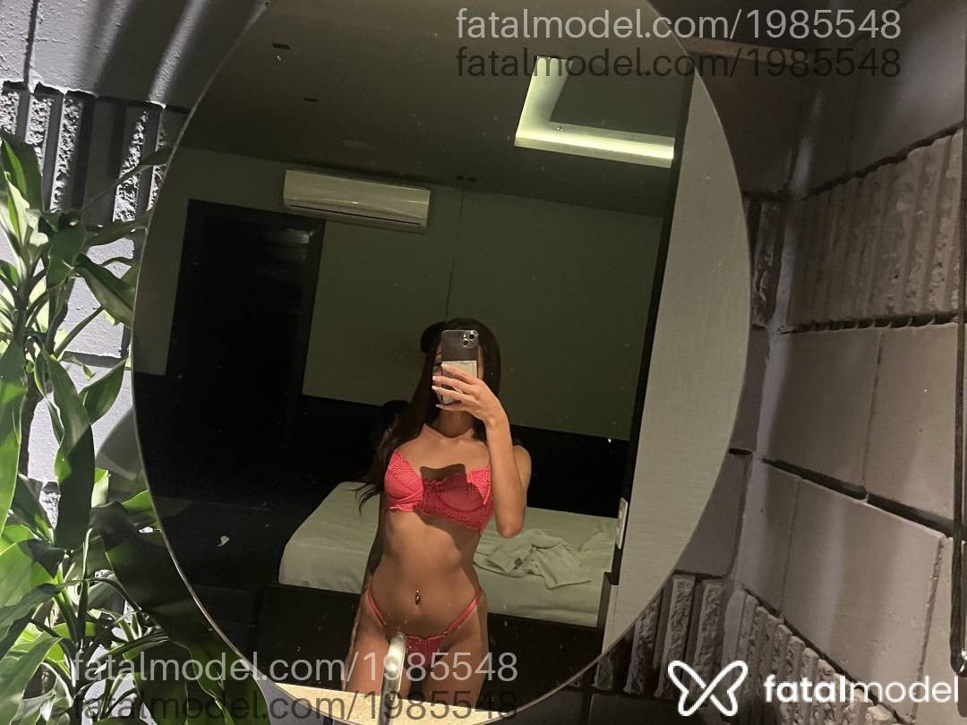 Acompanhante mulher com cabelo castanho de olhos castanhos - Maria Eduarda