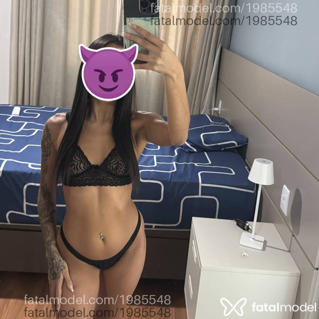Acompanhante mulher com cabelo castanho de olhos castanhos - Maria Eduarda