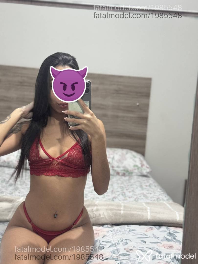 Acompanhante mulher com cabelo castanho de olhos castanhos - Maria Eduarda