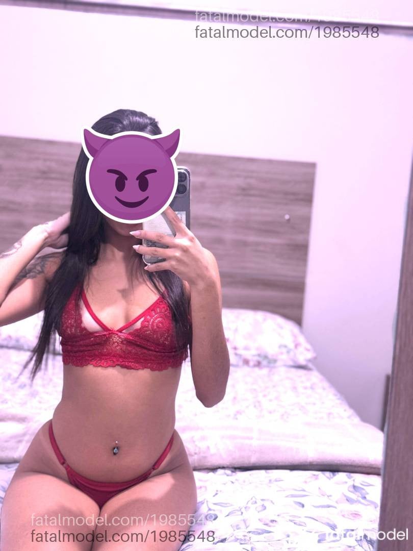 Acompanhante mulher com cabelo castanho de olhos castanhos - Maria Eduarda