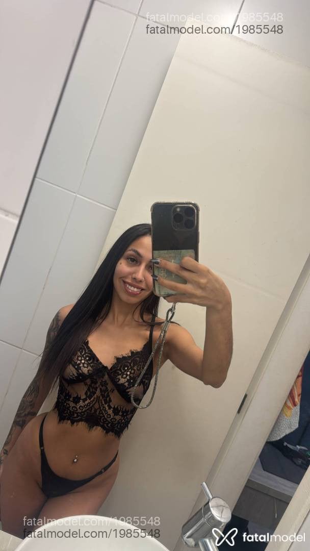 Acompanhante mulher com cabelo castanho de olhos castanhos - Maria Eduarda