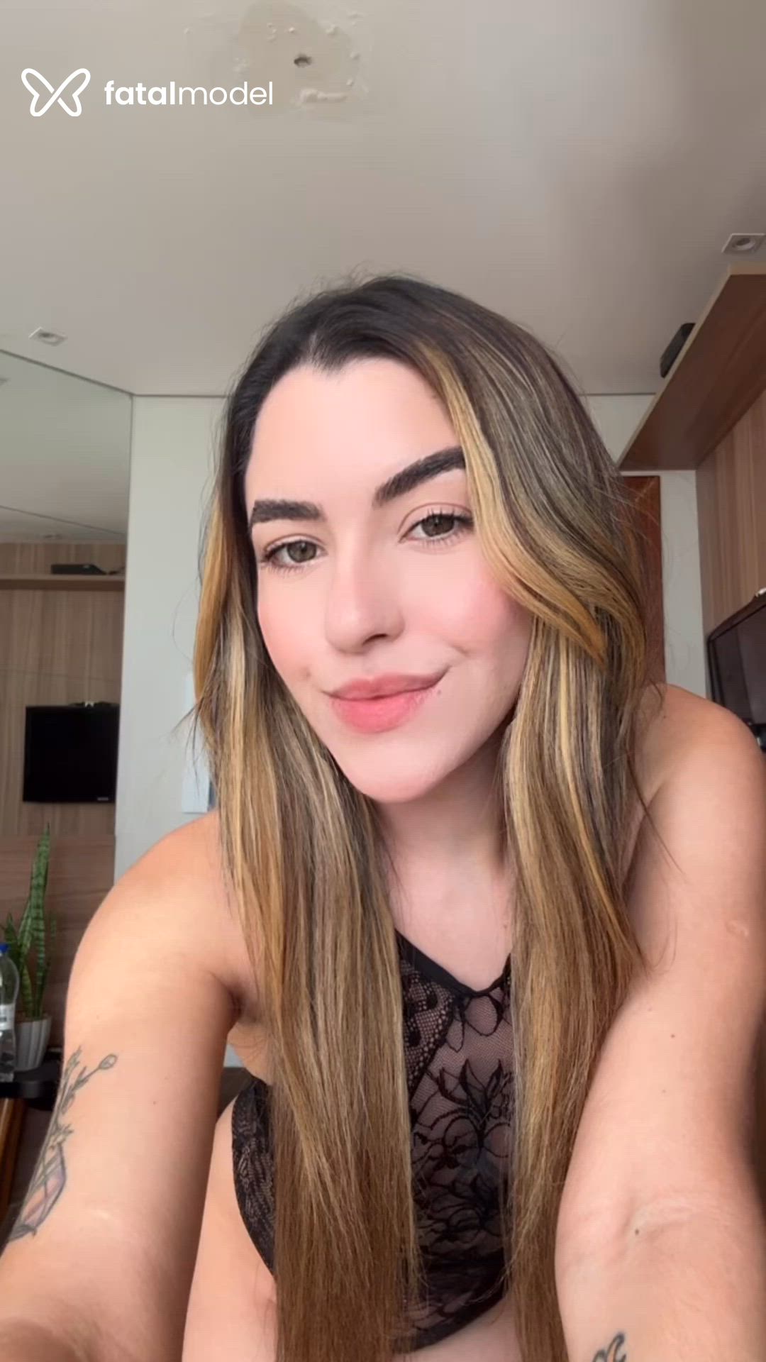 Acompanhante mulher loira (o) de olhos verdes - Natalia Vaz