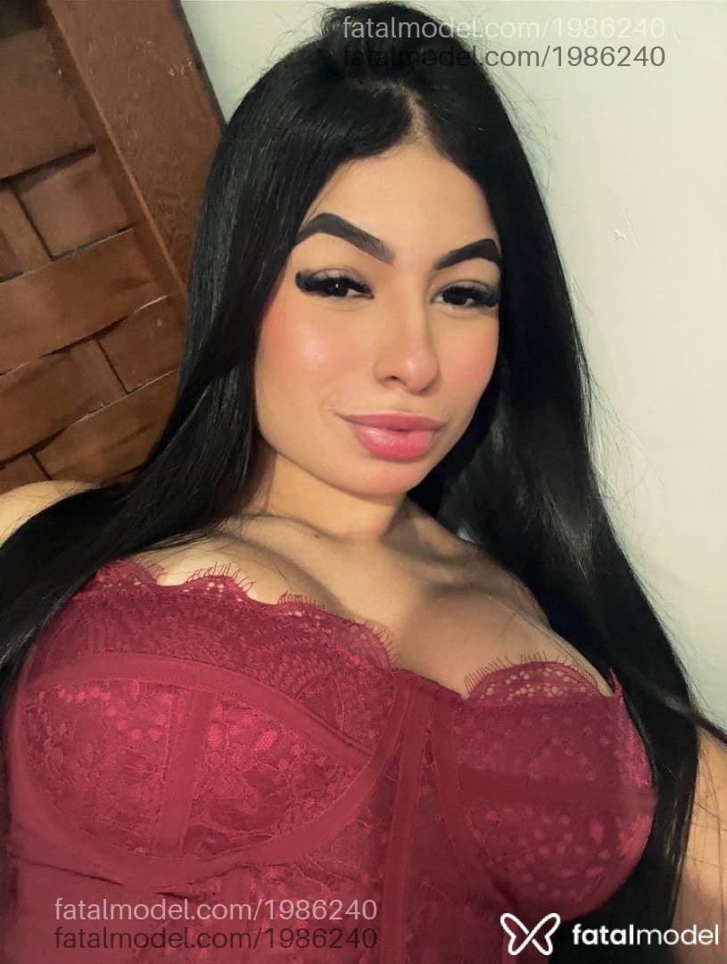 Acompanhante mulher morena (o) de olhos pretos - Ana Beatriz