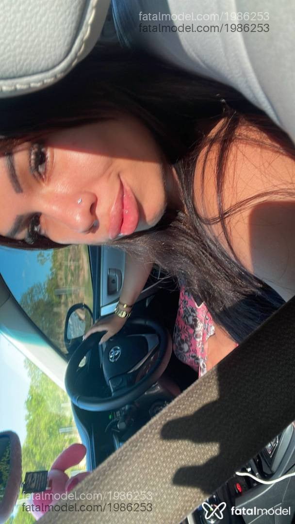 Acompanhante mulher com cabelo castanho de olhos pretos em Aripuanã Acompanhante mulher com cabelo castanho de olhos pretos em Aripuanã - Lorena